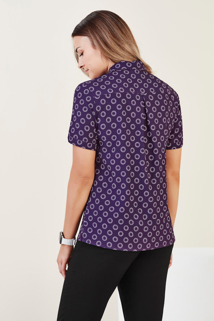 Biz Care Womens Easy Stretch Daisy Print Short Sleeve Shirt -CS948LS