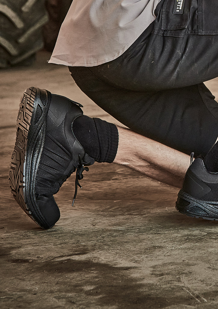 Syzmik - UltraLite Lo Black Zip - ZFL303