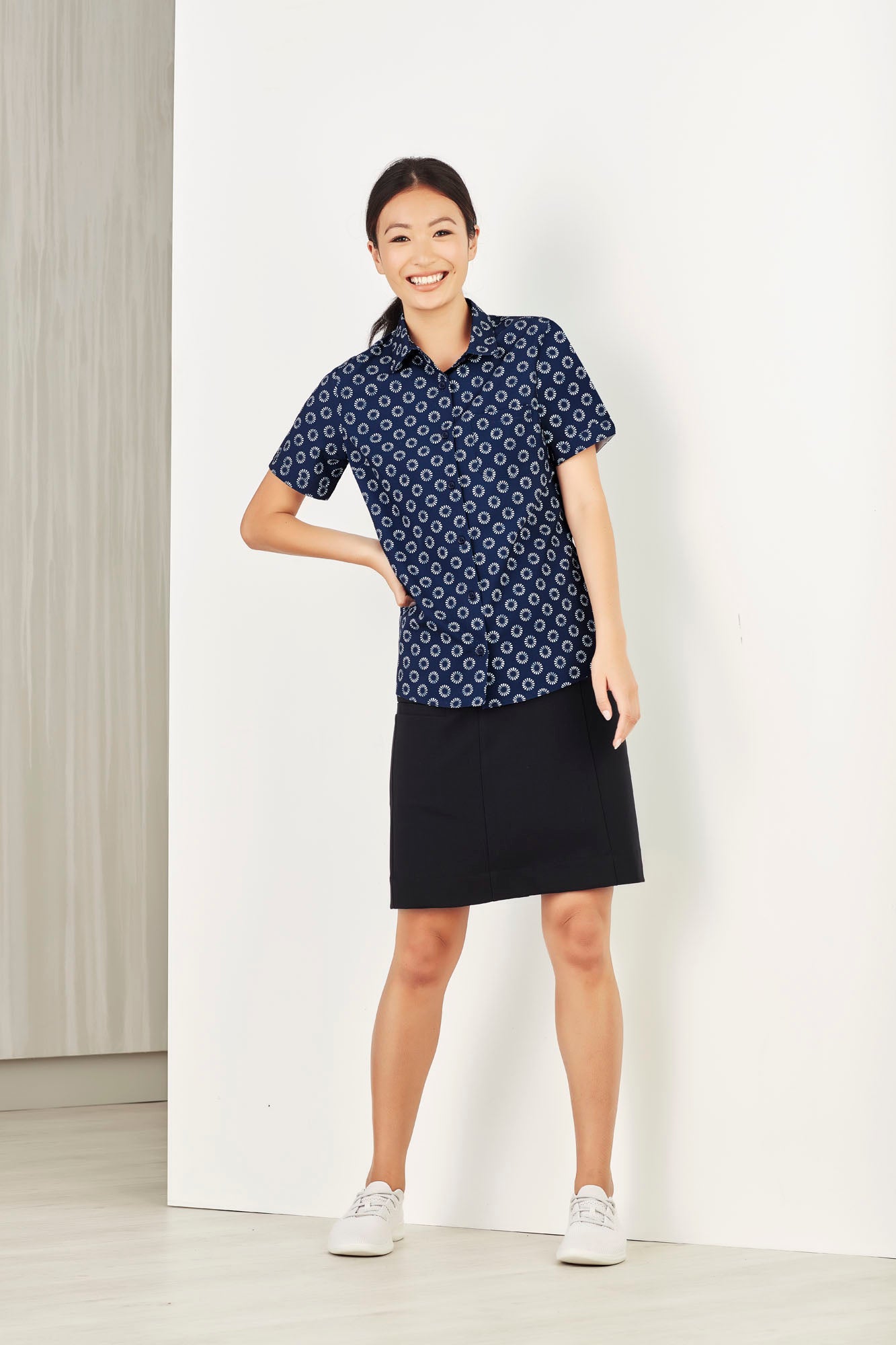 Biz Care Womens Easy Stretch Daisy Print Short Sleeve Shirt Cs948Ls - Star Uniforms Australia